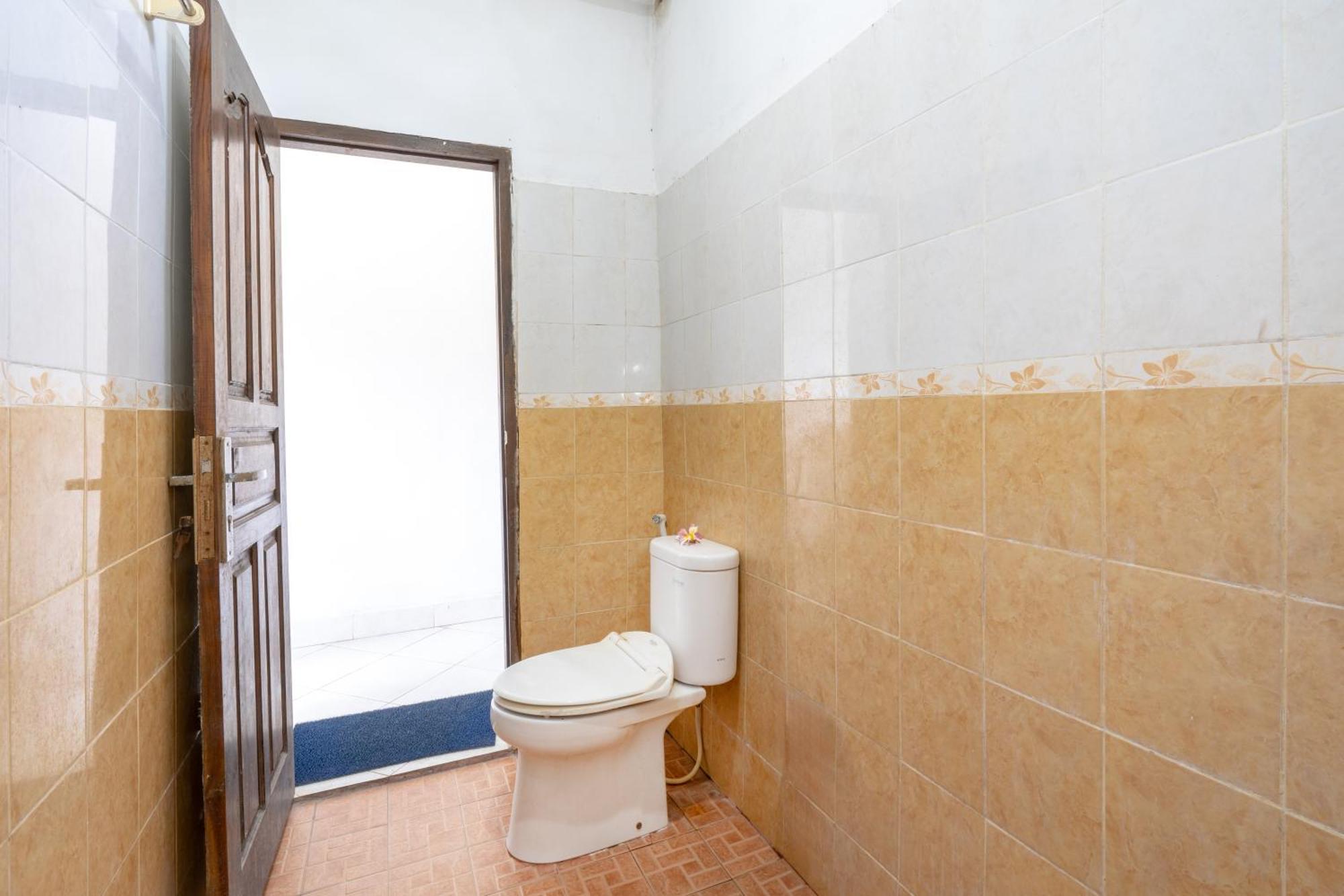 Widia Homestay Nusa Lembongan Exteriör bild