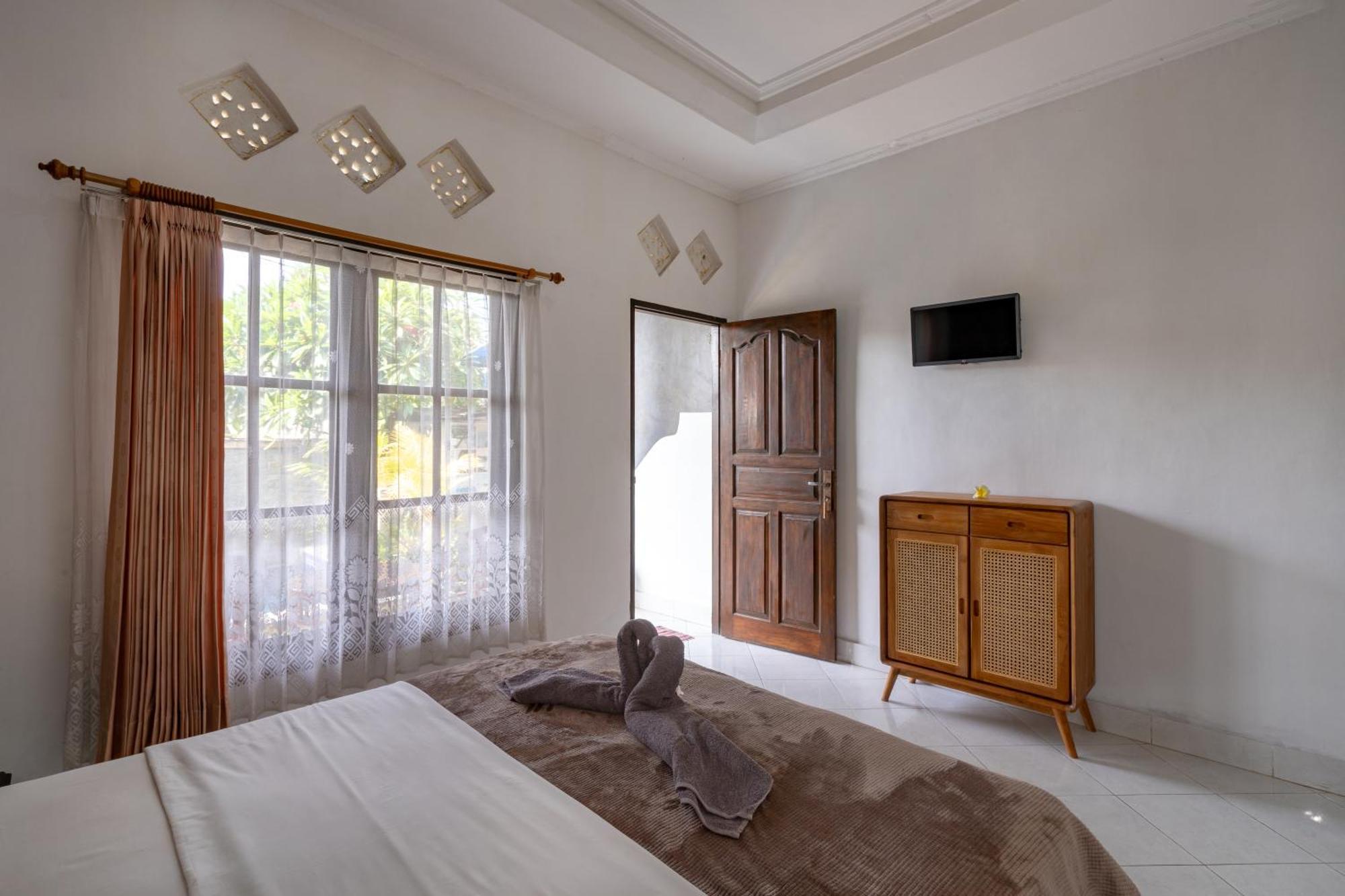 Widia Homestay Nusa Lembongan Exteriör bild