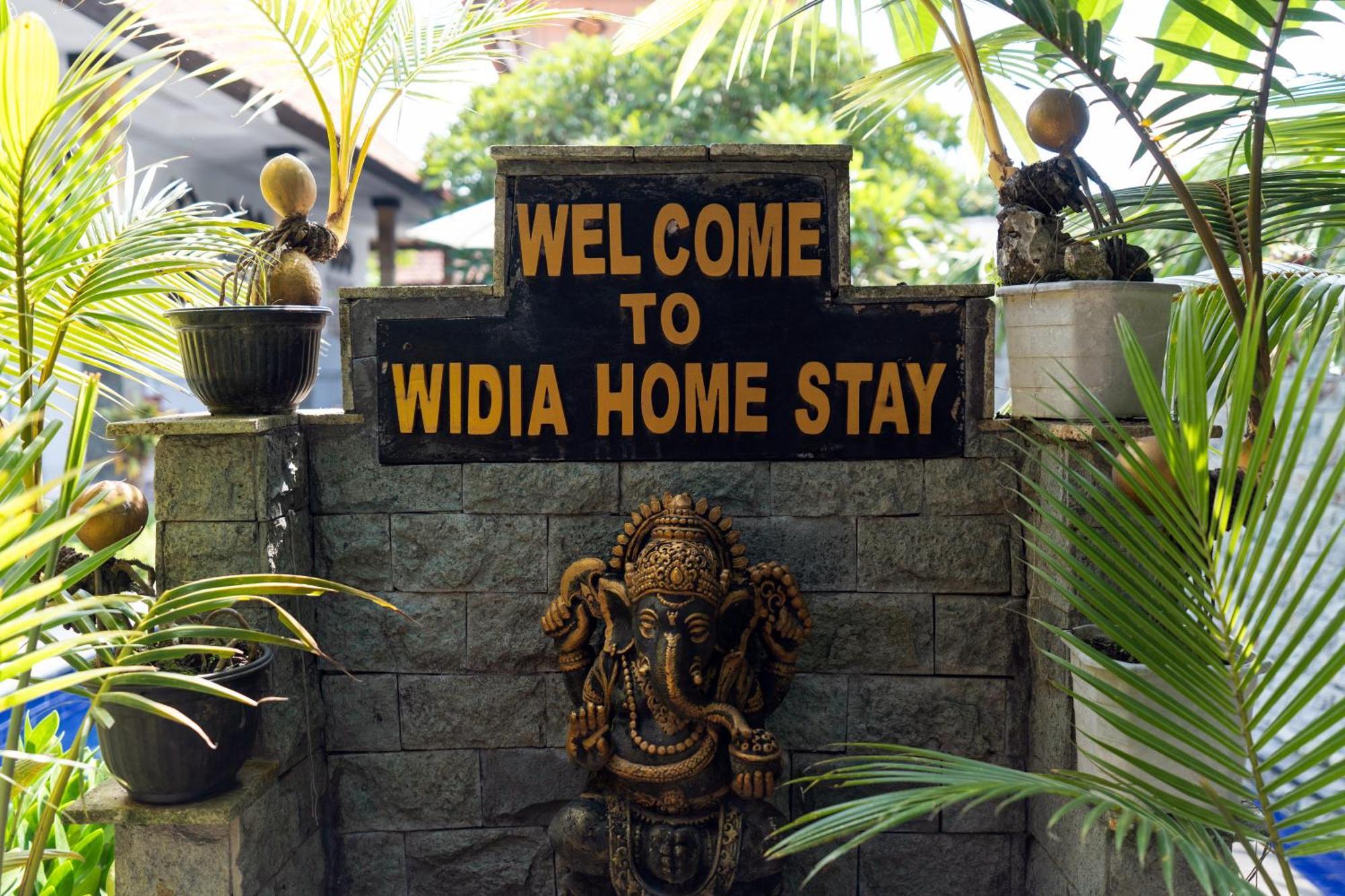 Widia Homestay Nusa Lembongan Exteriör bild